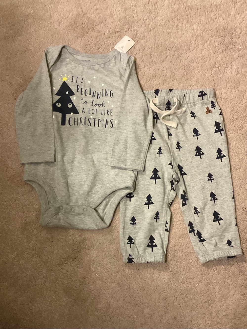 GAP Grey  Christmas Tree One-Piece Bodysuit and Pants